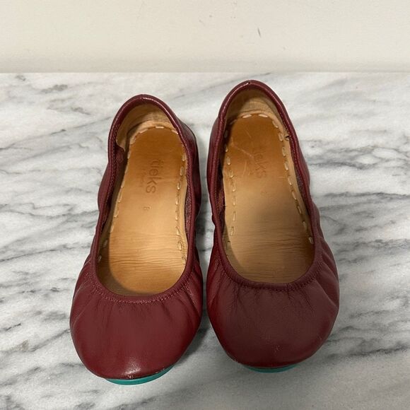 Tieks Burgundy Ballet Flats sz 8 - Picture 3 of 10